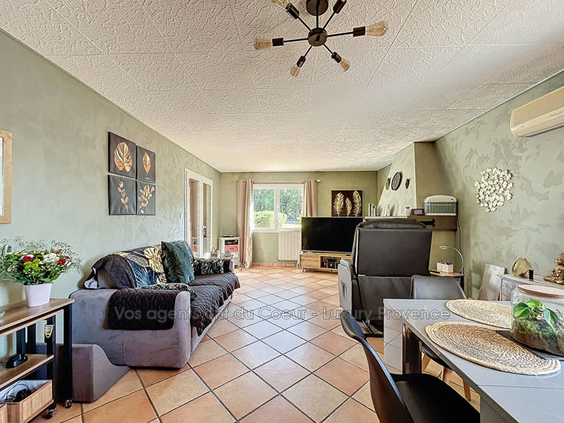 Maison - 163 m² - 8 pièces