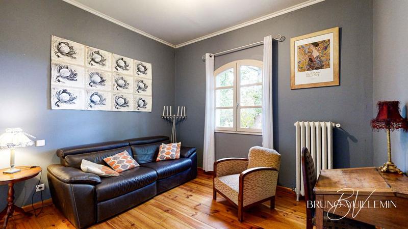 Maison - 206 m² - 8 pièces