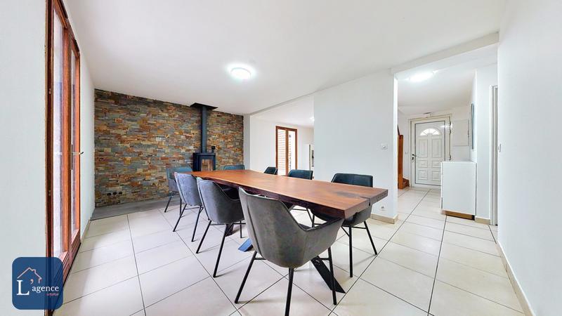 Maison - 143 m² - 5 pièces