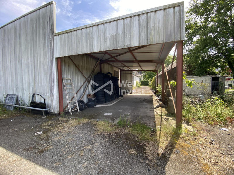 Local commercial - 1 900 m²