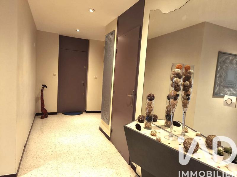 Appartement - 125 m² - 6 pièces