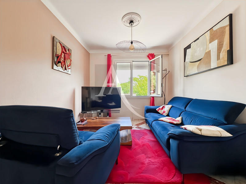 Maison - 122 m² - 7 pièces