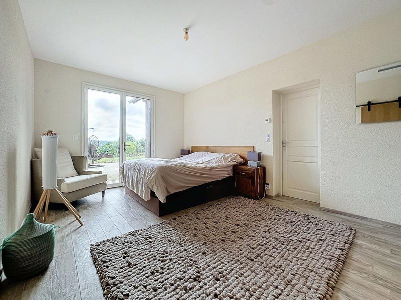 Maison - 197 m² - 5 pièces