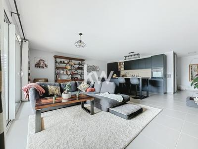 Appartement - 82 m² - 3 pièces