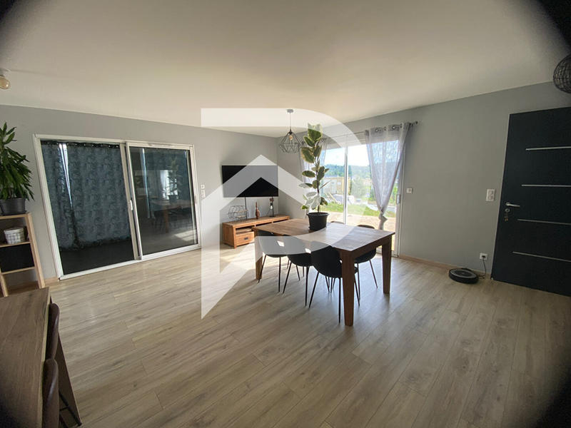 Maison - 101 m² - 4 pièces