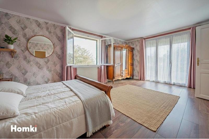 Maison - 181 m² - 6 pièces