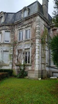 Maison - 291 m² - 8 pièces