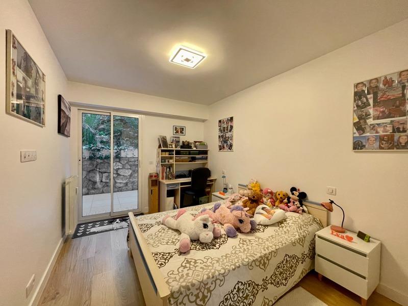 Appartement - 82 m² - 3 pièces