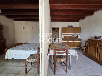 Maison - 95 m² - 3 pièces