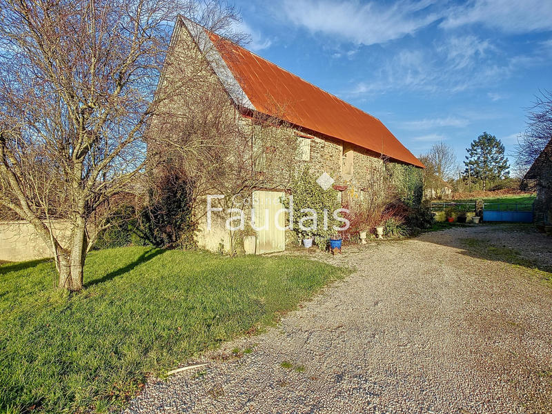 Maison de village - 286 m² - 14 pièces