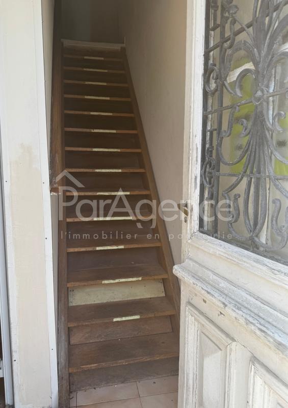 Maison - 169 m² - 9 pièces