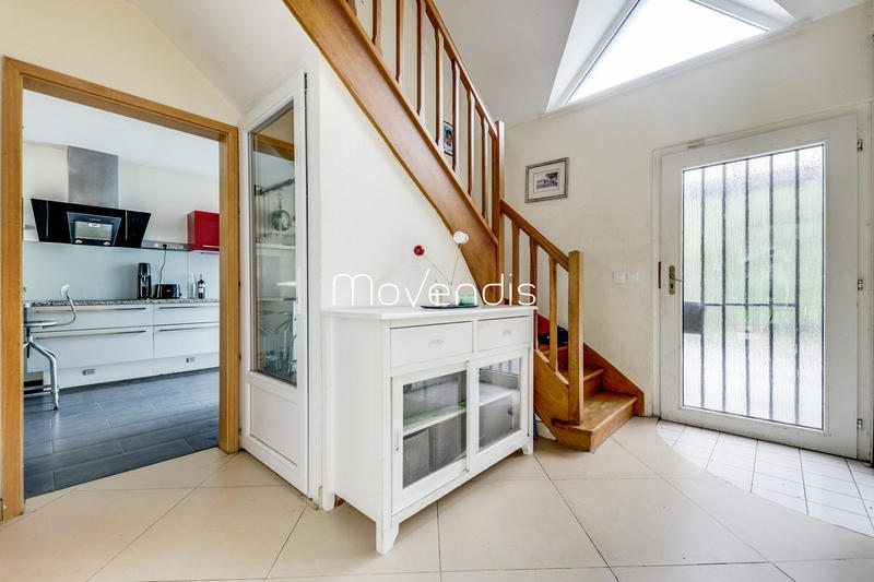 Maison contemporaine - 141 m² - 7 pièces