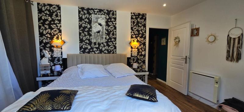 Maison - 200 m² - 6 pièces