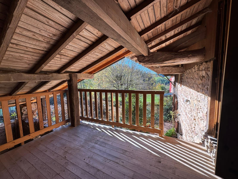 Maison - 216 m² - 7 pièces