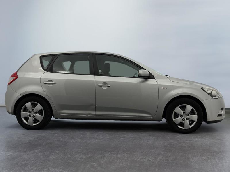Kia Cee'd 1.6l CRDi 115 Isg Euro 5 Style