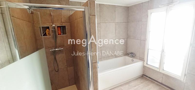 Maison - 130 m² - 7 pièces