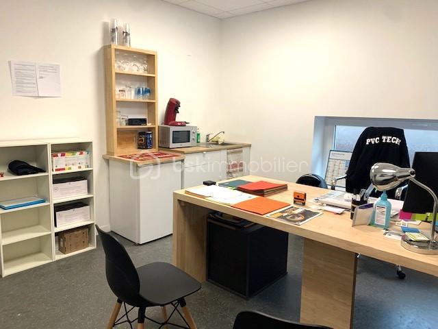 Bureau - 21 m² - 2 pièces