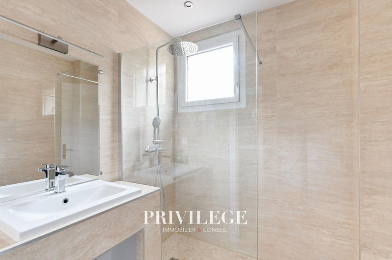 Appartement - 118 m² - 4 pièces