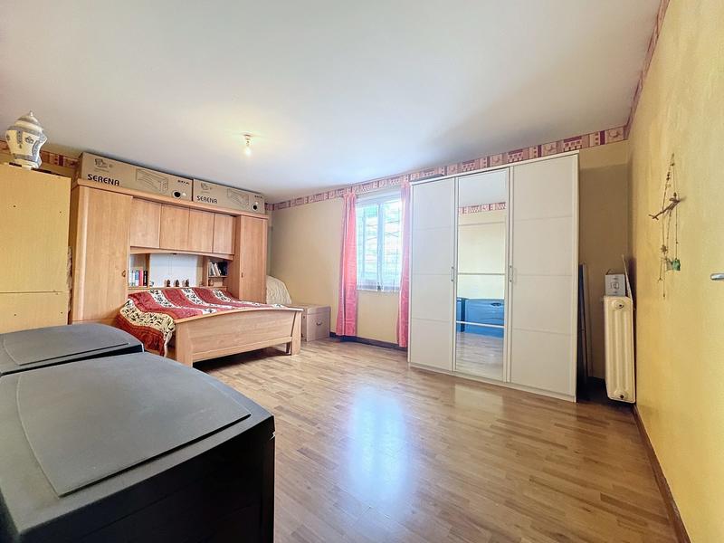 Maison - 185 m² - 6 pièces