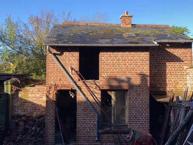 Maison - 300 m² - 4 pièces