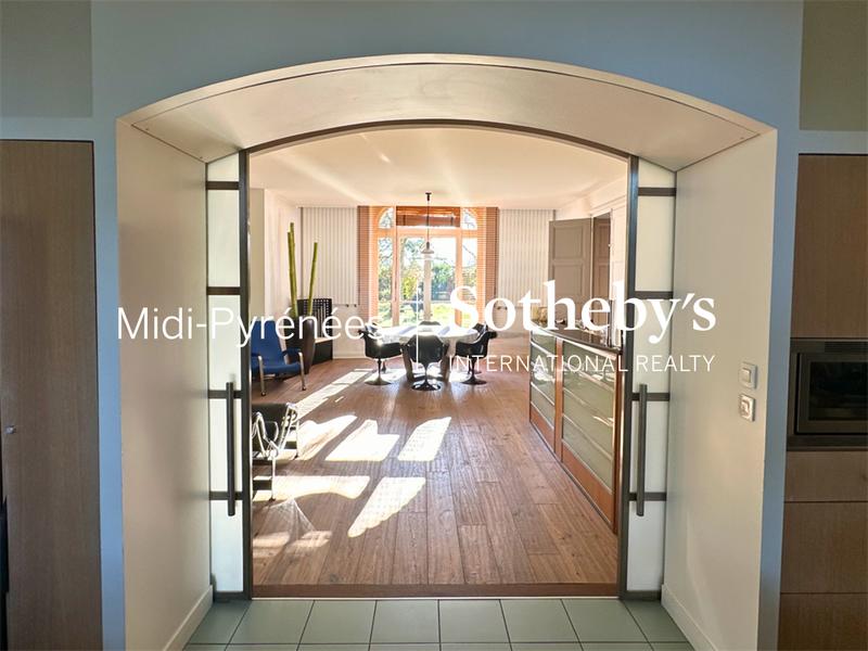 Maison de maîtres - 403 m² - 10 pièces