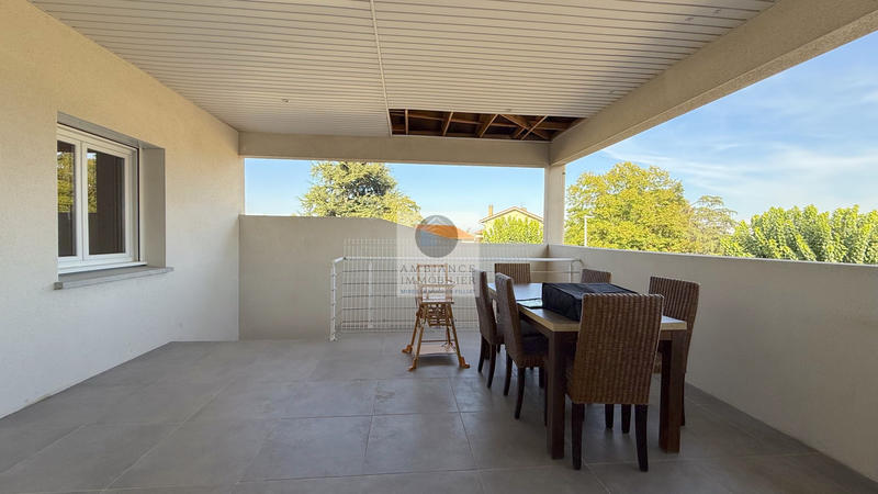 Appartement - 120 m² - 6 pièces