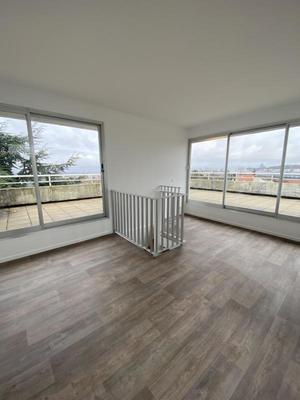 Appartement - 81 m² - 4 pièces