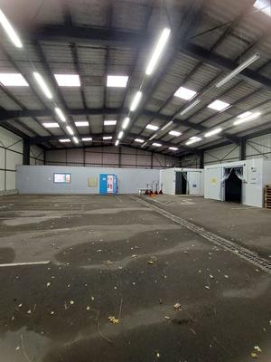 Local commercial - 500 m² - 2 pièces