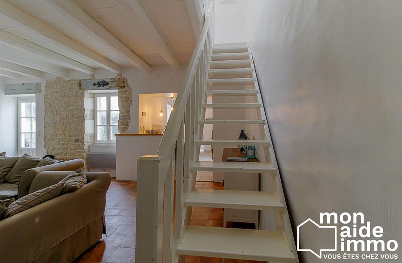 Maison traditionnelle - 139 m² - 6 pièces