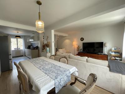 Maison - 93 m² - 5 pièces