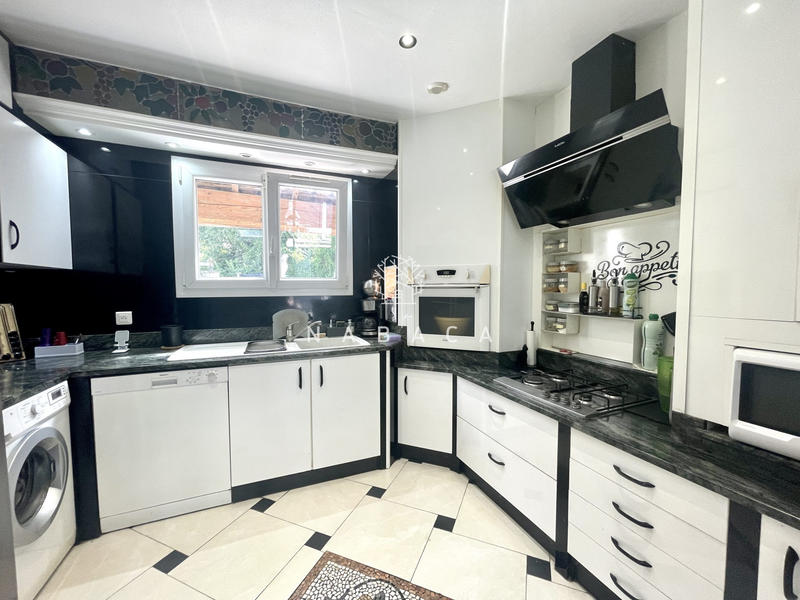 Maison - 108 m² - 5 pièces