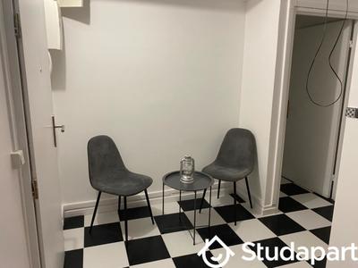 Chambre - 12 m² - 1 pièce