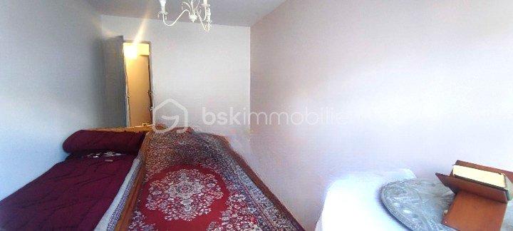 Maison jumelée - 110 m² - 5 pièces