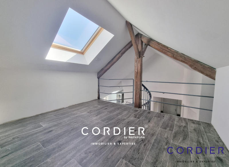 Appartement - 95 m² - 4 pièces