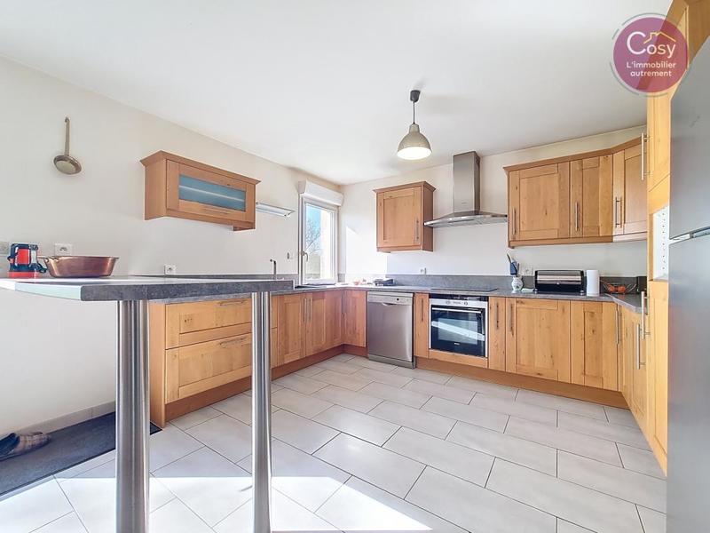 Maison - 104 m² - 5 pièces