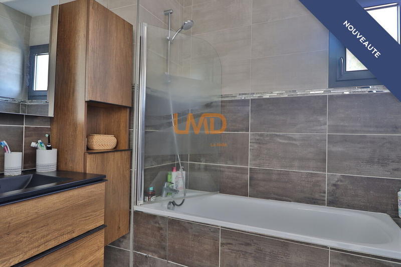 Maison - 163 m² - 7 pièces