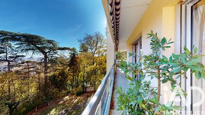 Appartement - 147 m² - 6 pièces