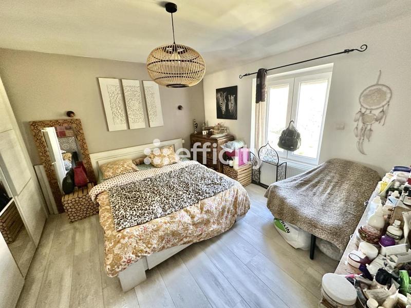 Maison - 127 m² - 5 pièces