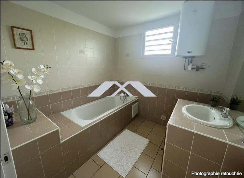 Maison traditionnelle - 93 m² - 4 pièces