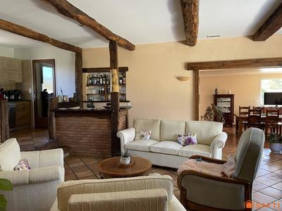 Maison - 138 m² - 5 pièces