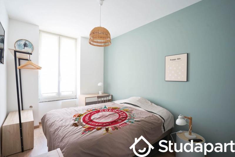 Chambre - 9 m² - 1 pièce