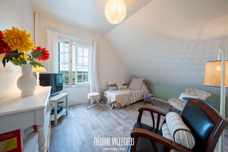 Maison - 159 m² - 6 pièces