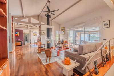 Villa - 229 m² - 6 pièces