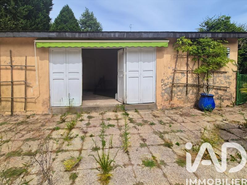 Maison - 251 m² - 8 pièces