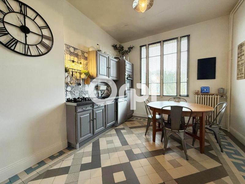 Maison - 175 m² - 7 pièces