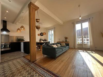 Maison - 111 m² - 4 pièces