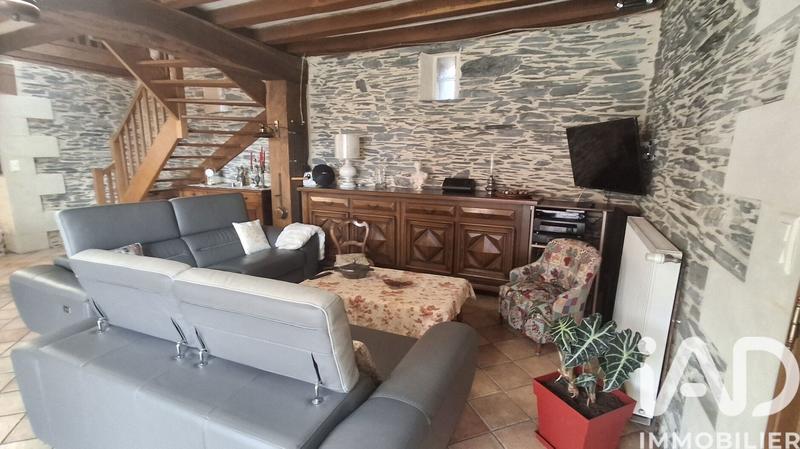 Maison - 270 m² - 11 pièces