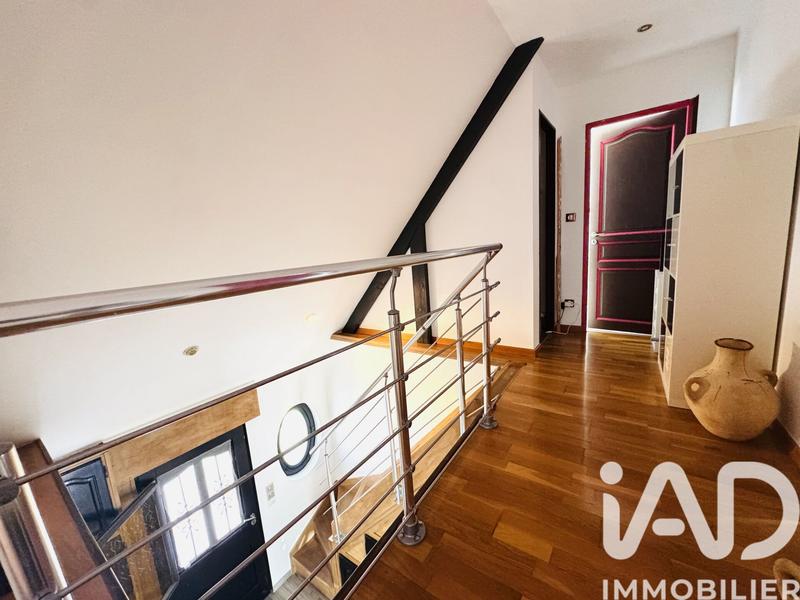 Maison - 195 m² - 8 pièces