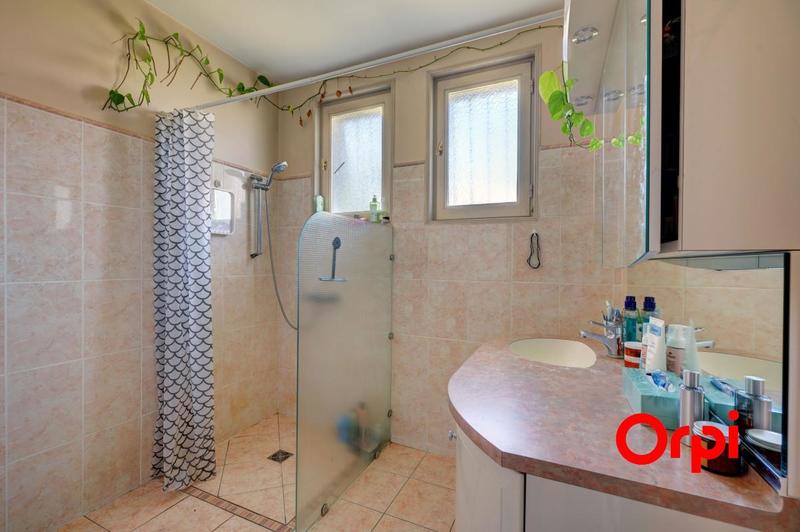 Maison - 179 m² - 4 pièces