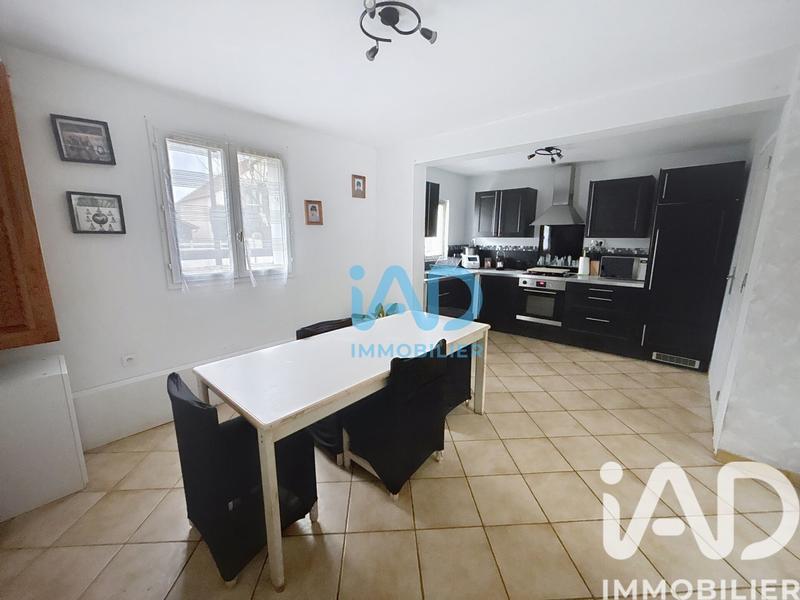 Maison - 93 m² - 6 pièces